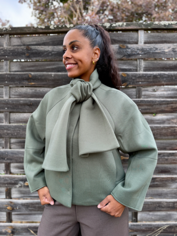 Kurzjacke im Cape - Stil