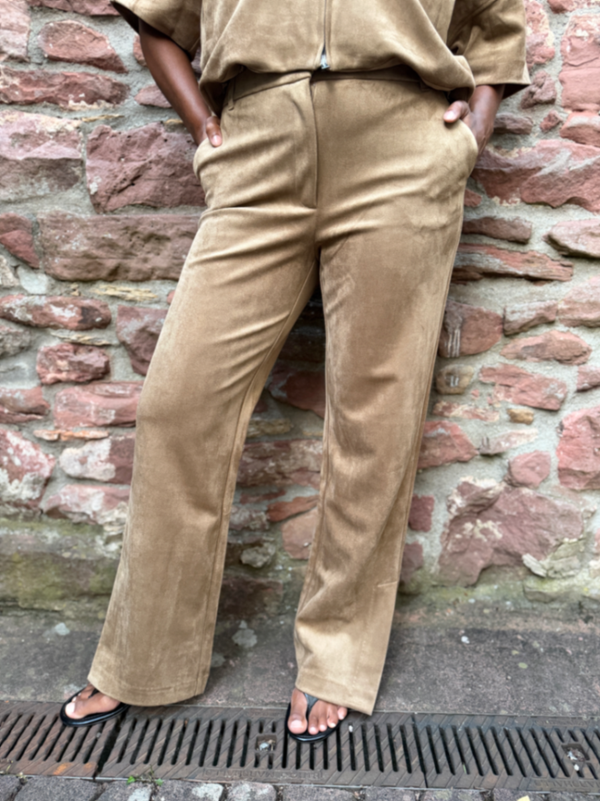 Wildleder-Optik Hose mit Beinschlitz