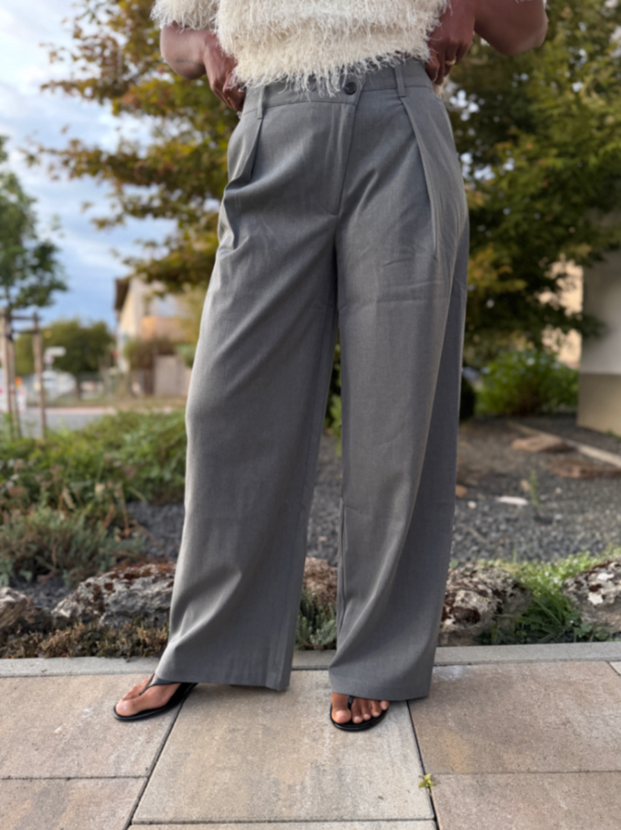 Bundfaltenhose